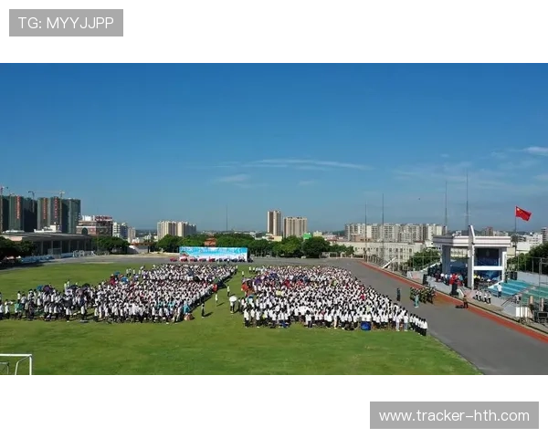 龙南中学足球赛场崭露头角 球星闪耀成就辉煌传奇